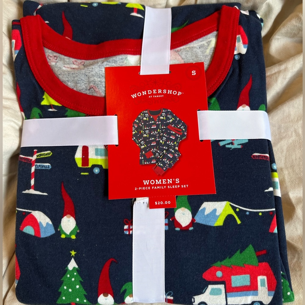 Target Wondershop Women’s holiday Gnome 2-Piece Sleep Set